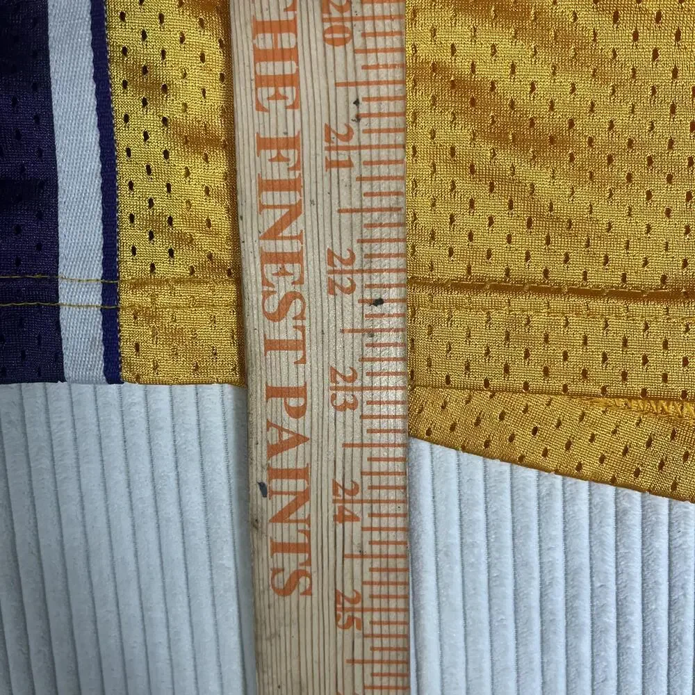 Los Angeles Lakers Jersey Youth Medium Gold NBA Basketball Kobe Bryant 8 Nike